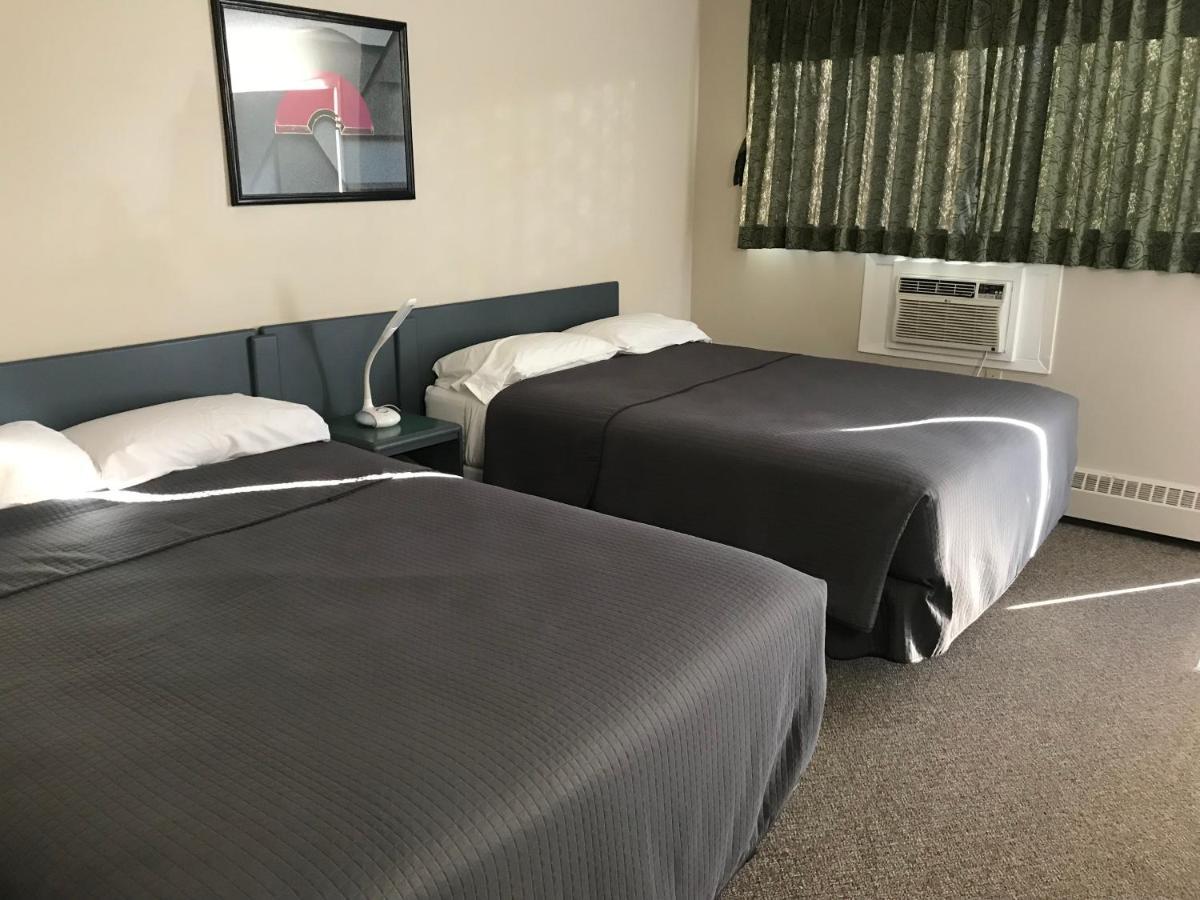 Plains Motor Inn Stettler Extérieur photo