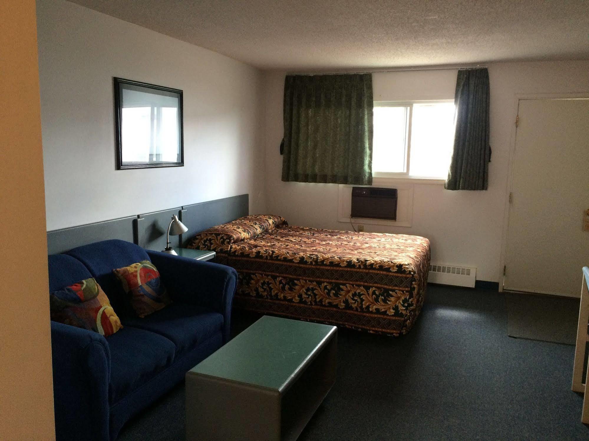Plains Motor Inn Stettler Extérieur photo