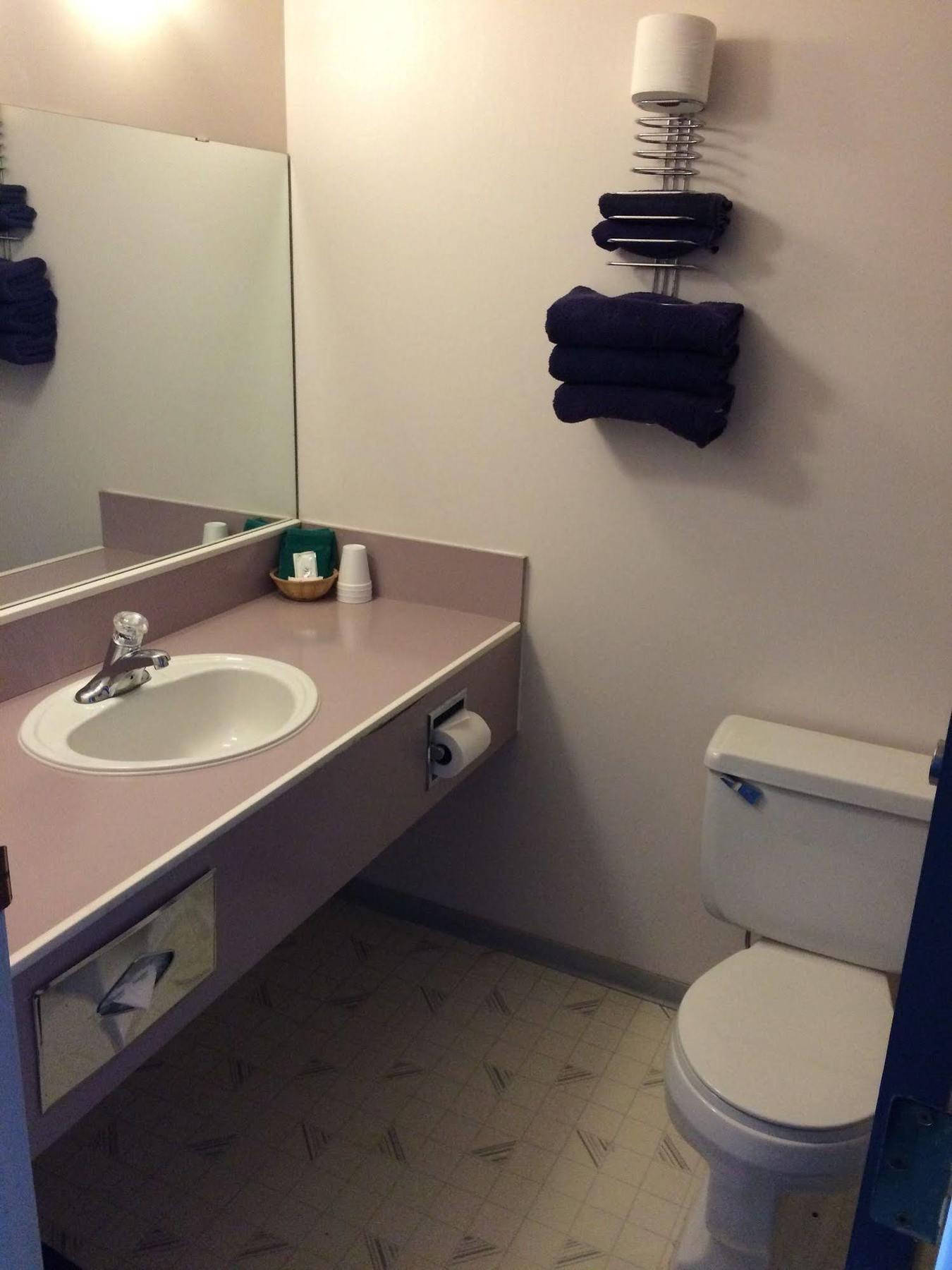 Plains Motor Inn Stettler Extérieur photo
