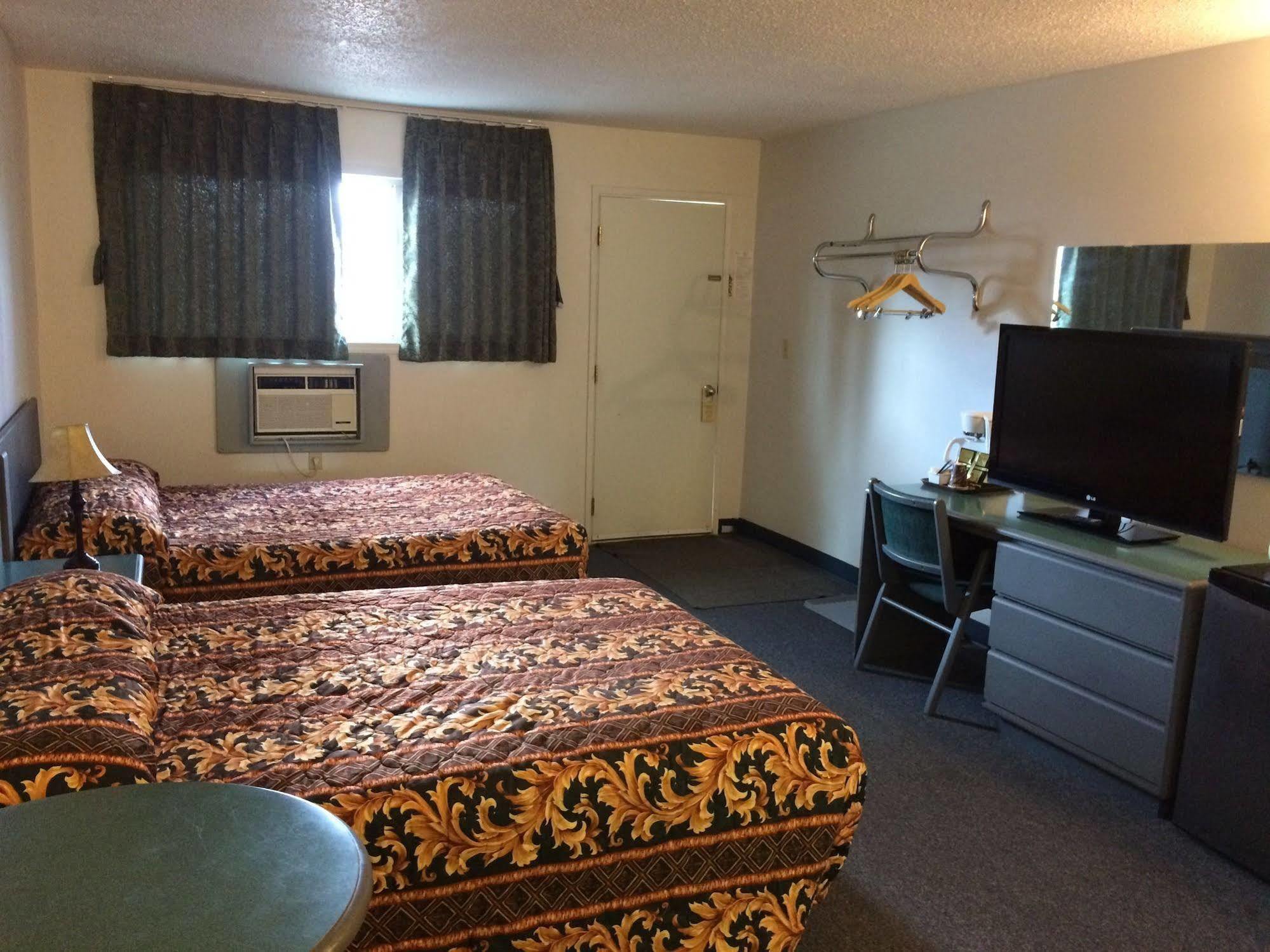 Plains Motor Inn Stettler Extérieur photo